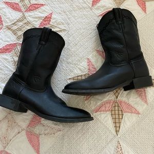 Men’s Ariat Heritage Roper Western Boots size 11 D